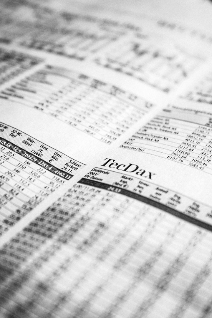 financial news newspaper